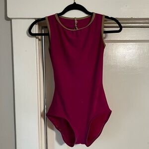 Yumiko Larissa leotard